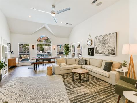 75 Stillmeadow Drive The Hills TX 78738