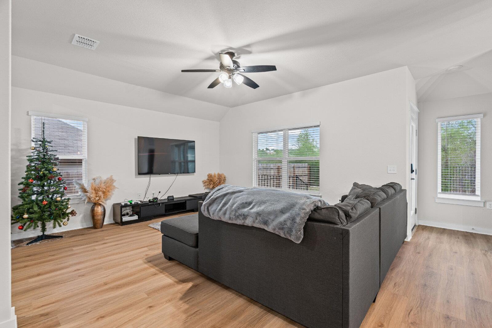 7619 Grenadine Bloom Bend Del Valle TX 78617