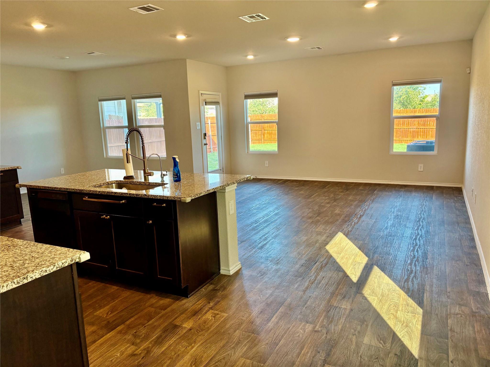 127 Snapdragon Lane San Marcos TX 78666