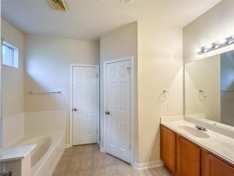1009 Middle Brook Drive Leander TX 78641
