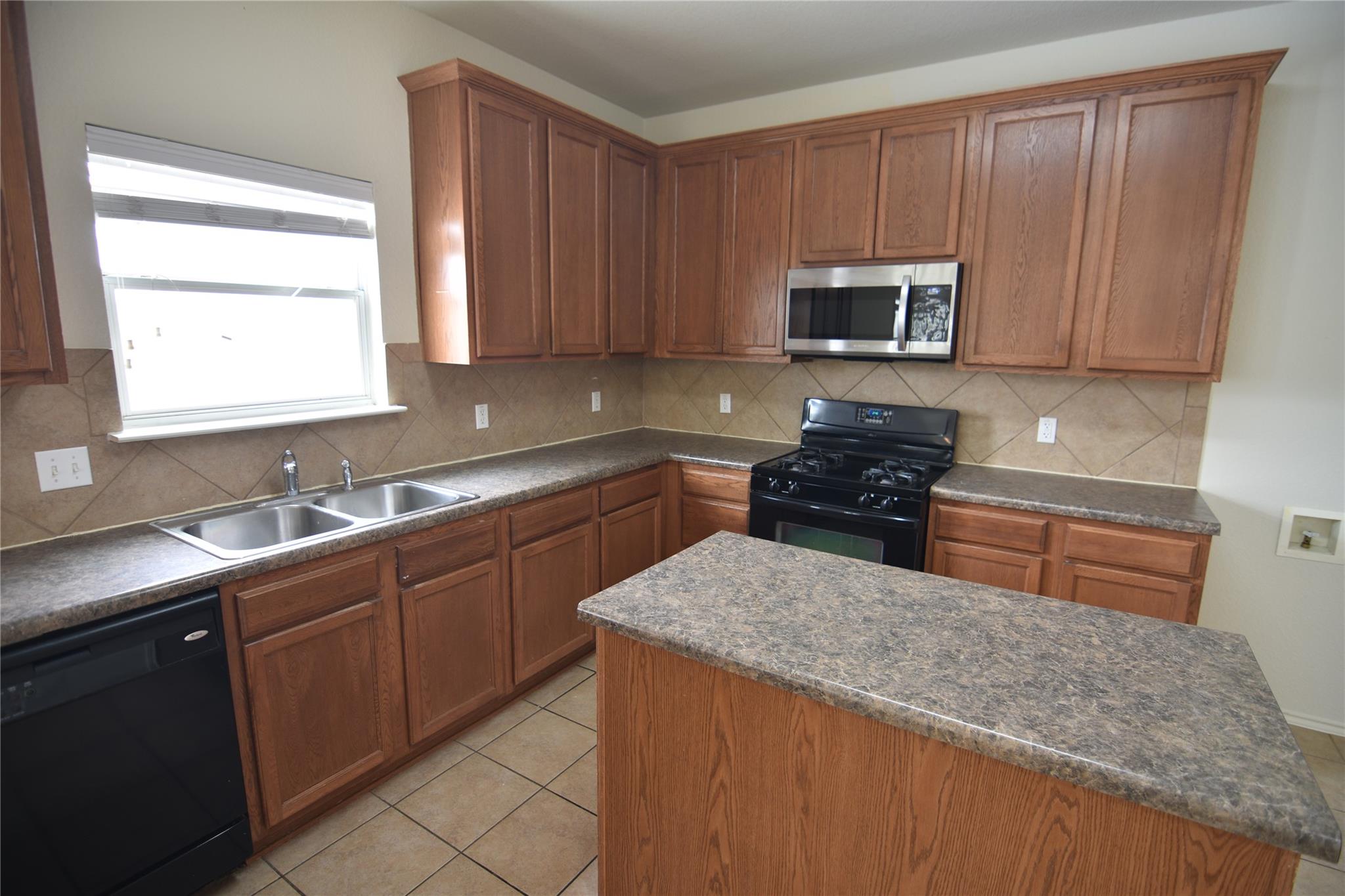 2413 Rachel Court Round Rock TX 78664