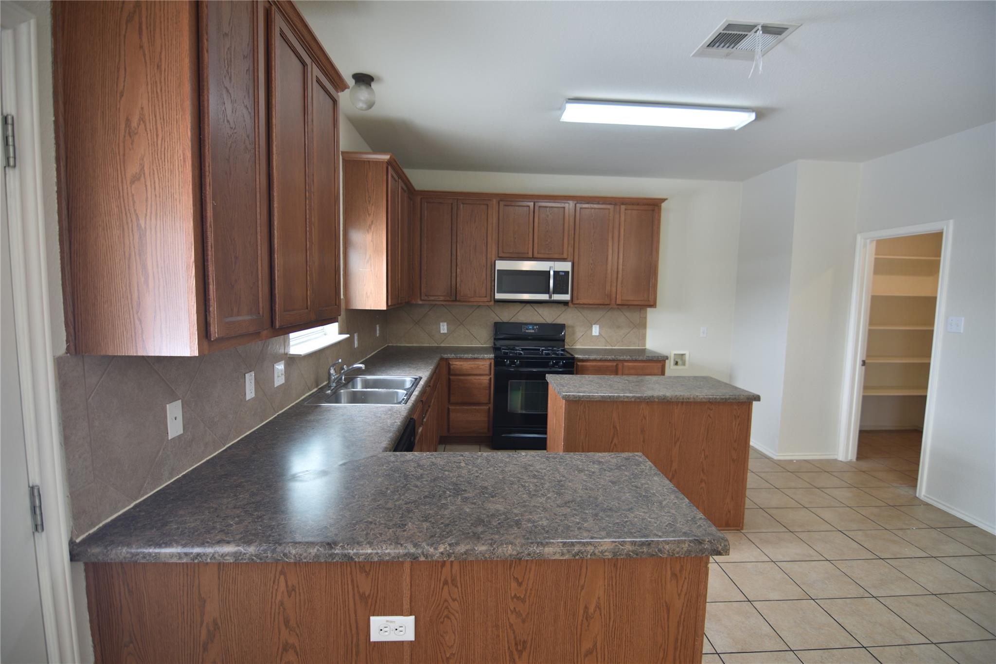 2413 Rachel Court Round Rock TX 78664