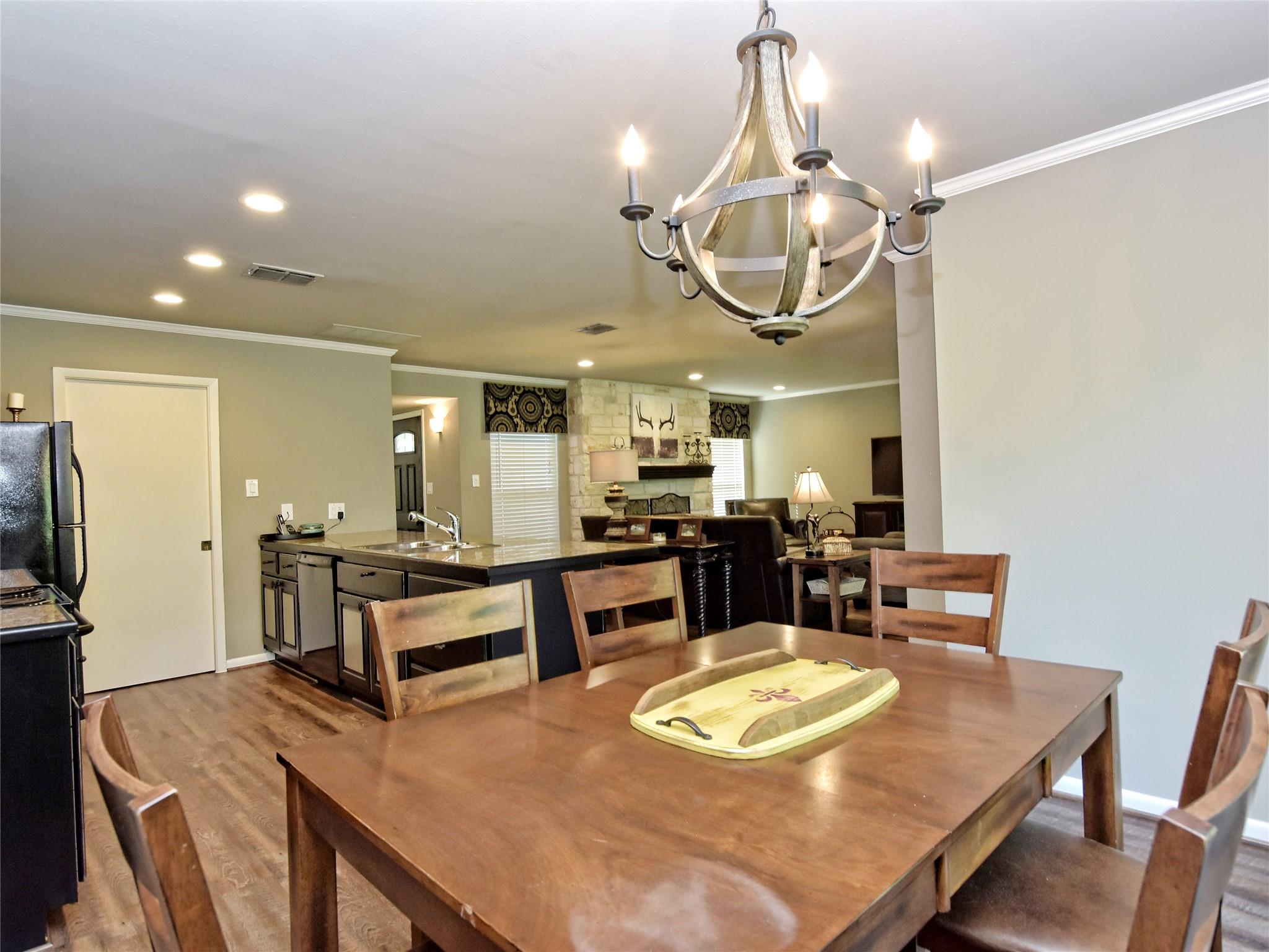 222 Lido Street Lakeway TX 78734