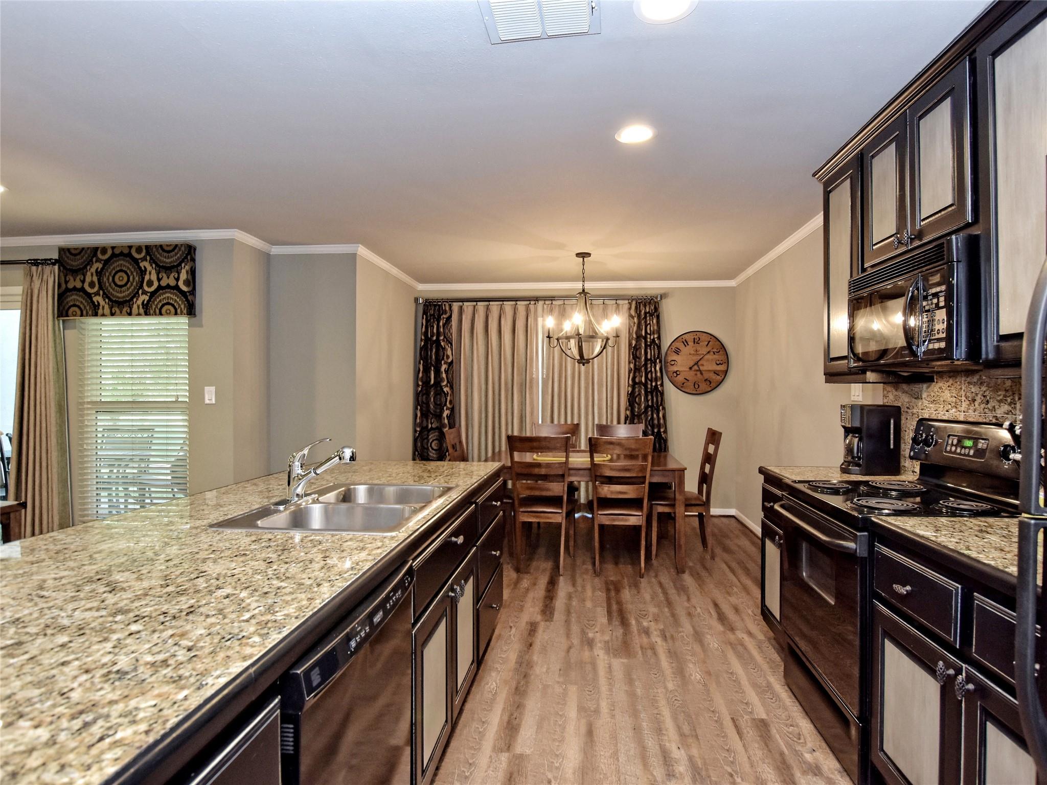 222 Lido Street Lakeway TX 78734