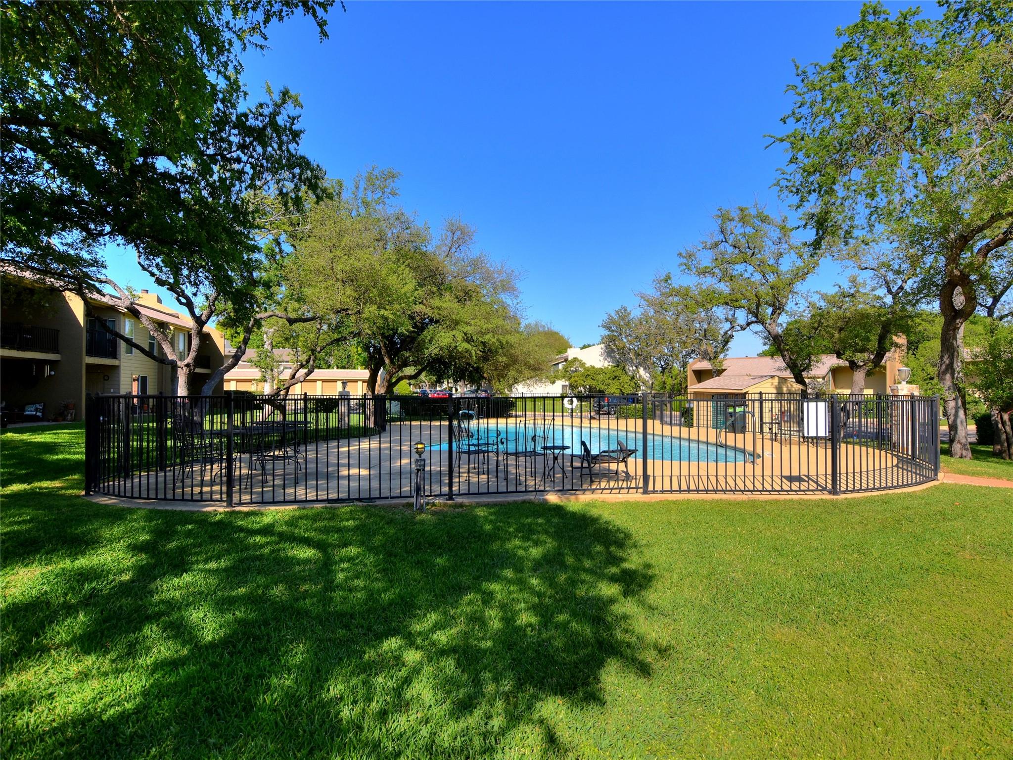222 Lido Street Lakeway TX 78734