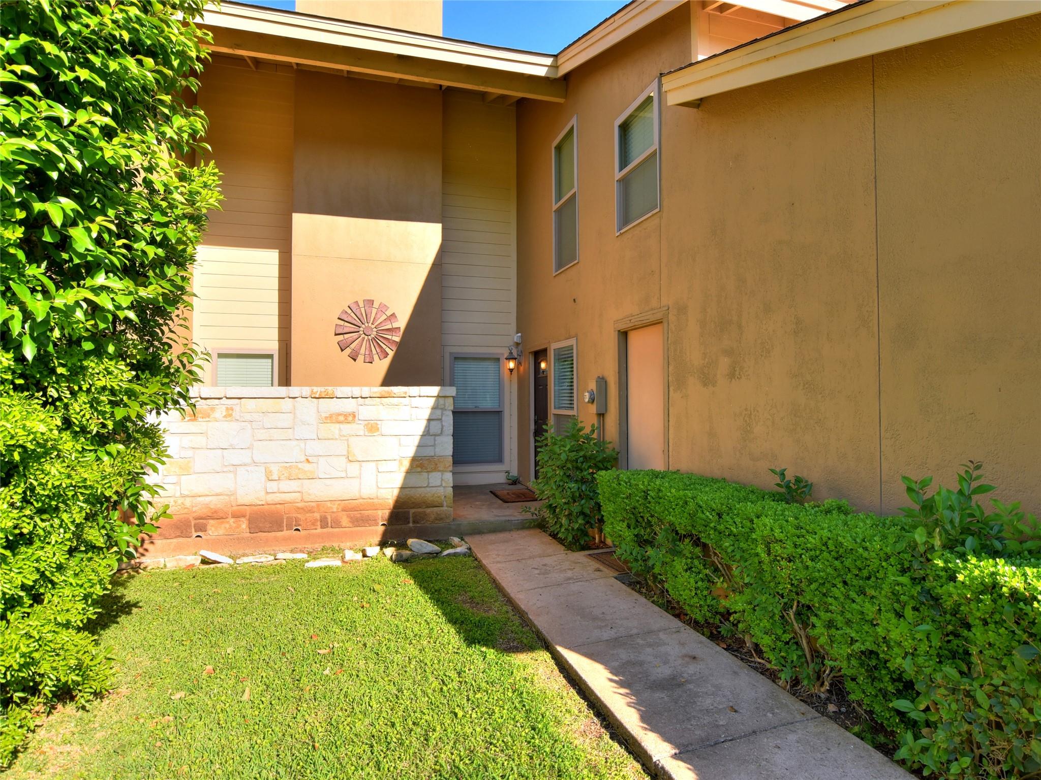 222 Lido Street Lakeway TX 78734