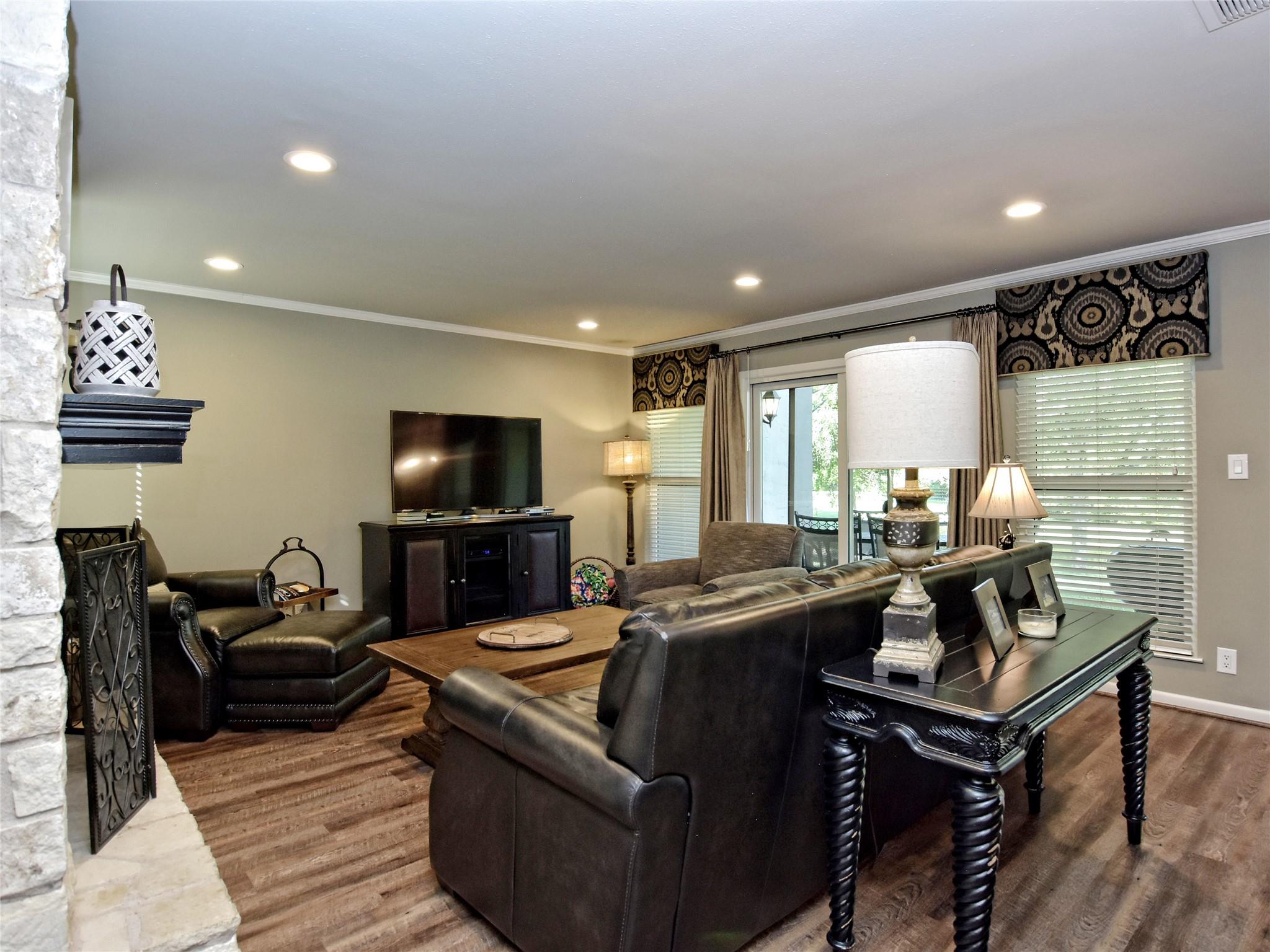 222 Lido Street Lakeway TX 78734