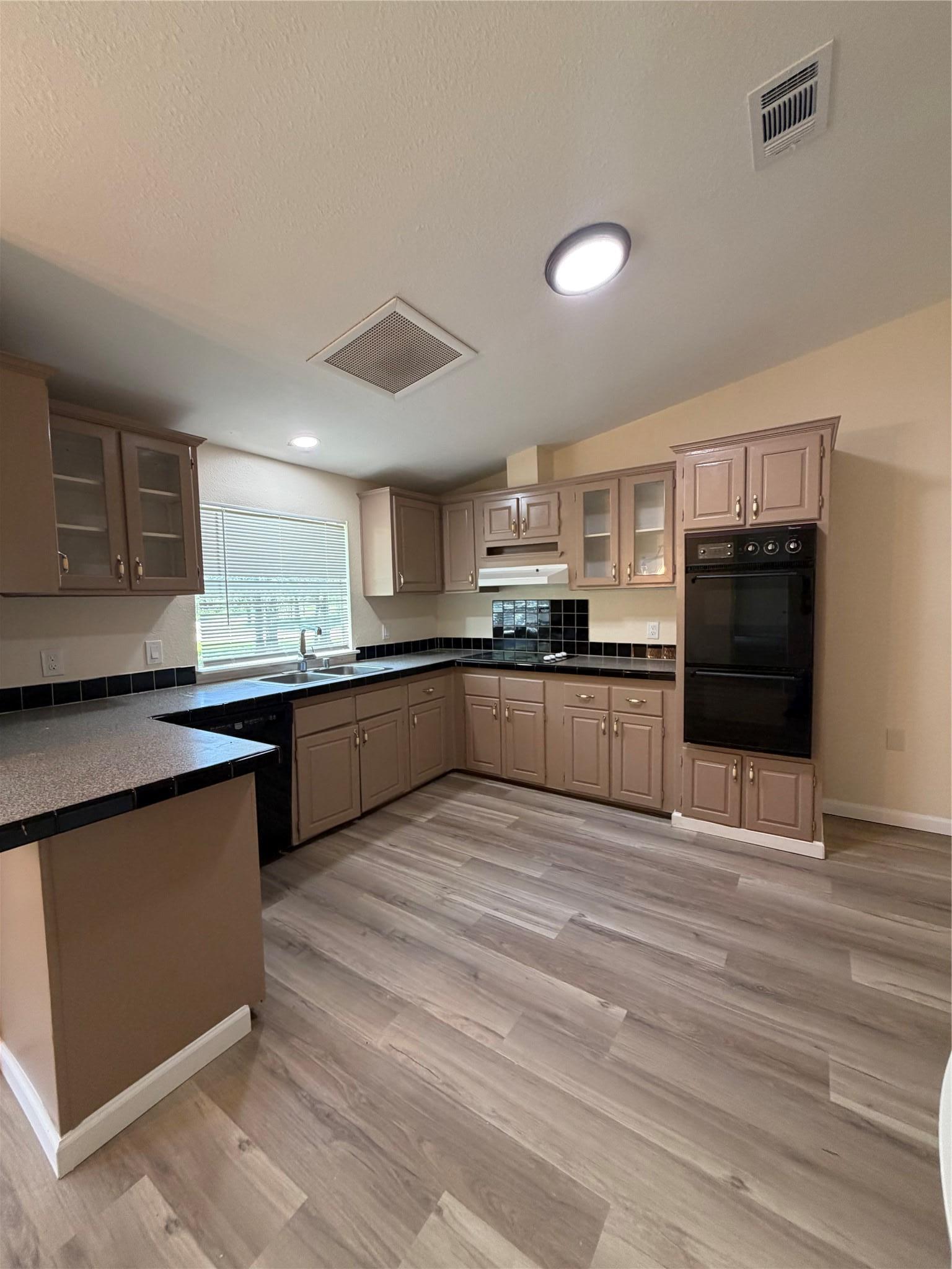 236 Live Oak Drive Cedar Creek TX 78612