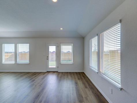 112 Holmby Drive Hutto TX 78634
