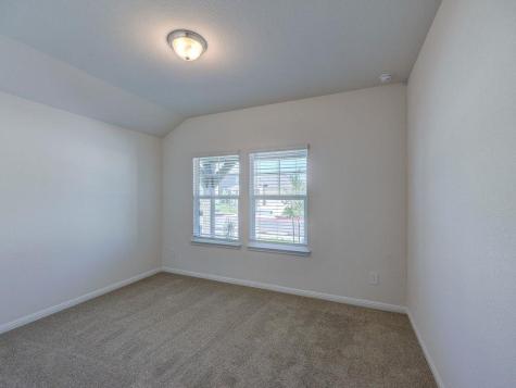 112 Holmby Drive Hutto TX 78634