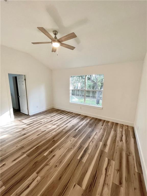 104 Cowal Drive S Briarcliff TX 78669