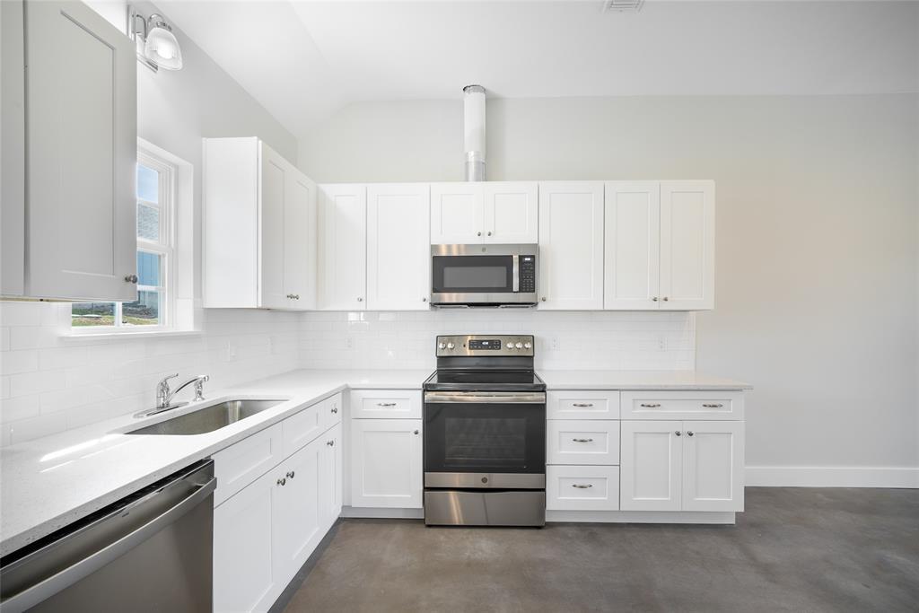 500 Harmon Hills Cove Dripping Springs TX 78620