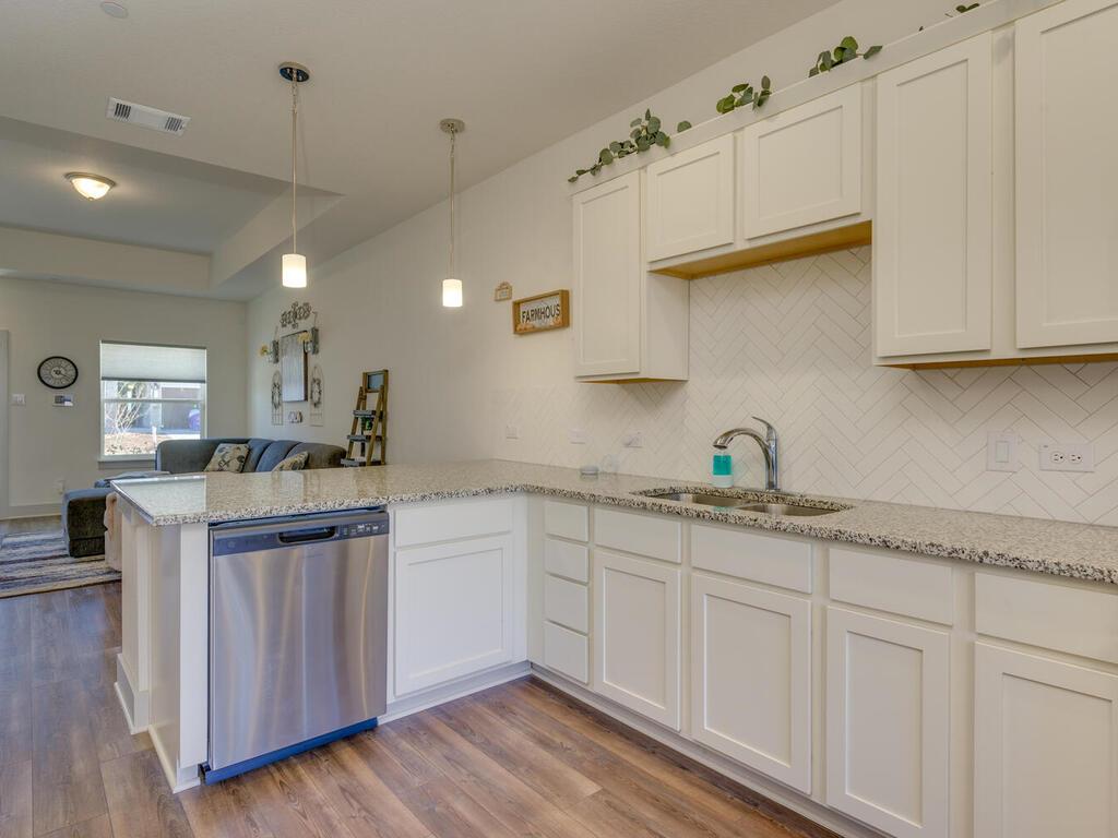 2257 Local Rebel Loop Leander TX 78641