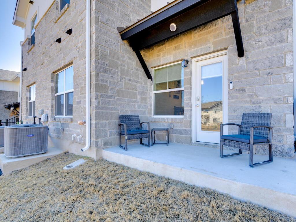 2257 Local Rebel Loop Leander TX 78641