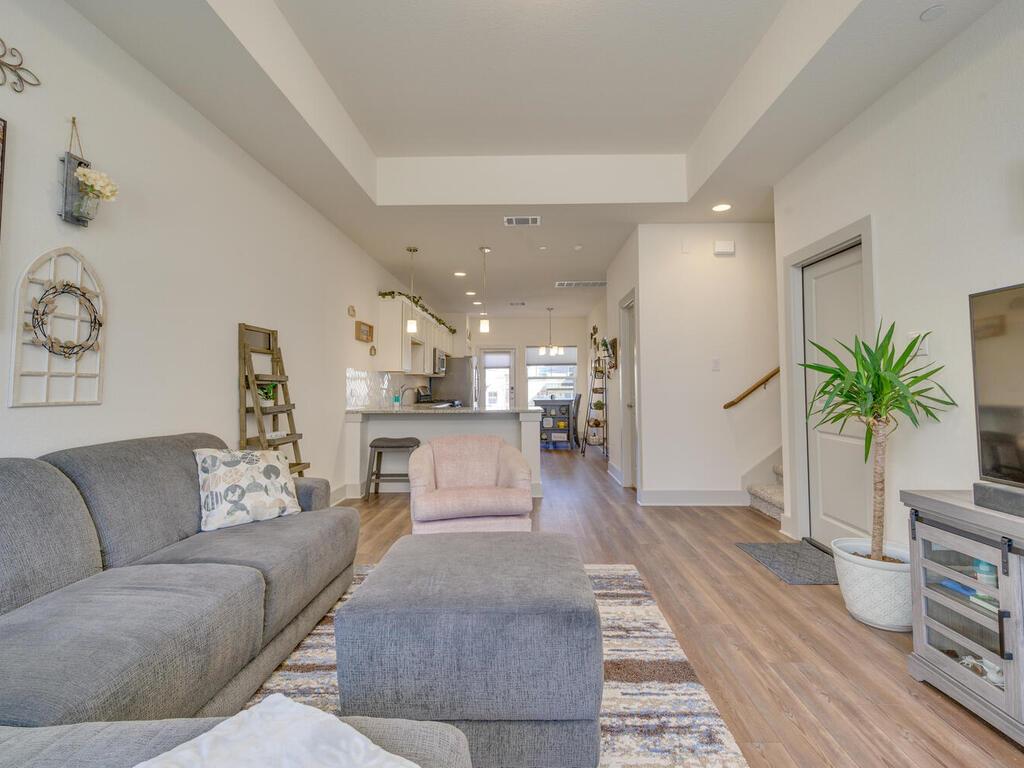2257 Local Rebel Loop Leander TX 78641