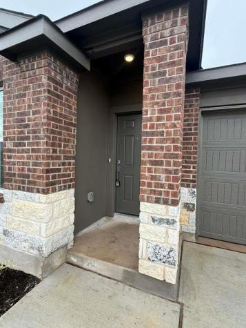 216 Herald Drive Hutto TX 78634