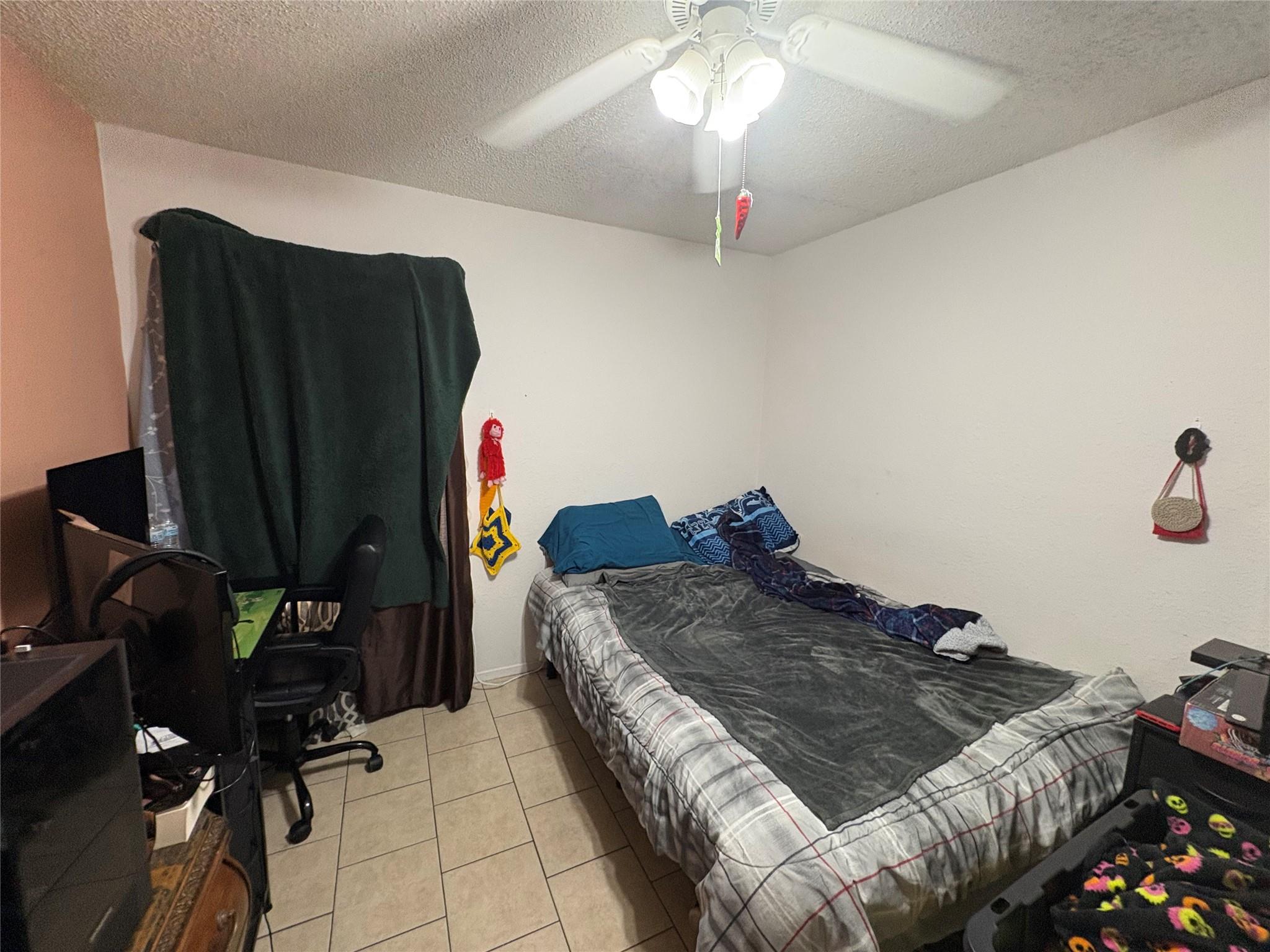 8811-B Pineridge Drive Austin TX 78729