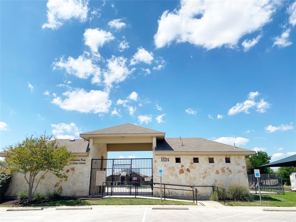 233 Red Sun Drive Kyle TX 78640