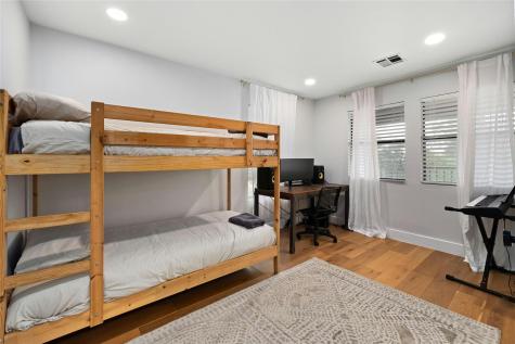 2804 Crest Avenue Austin TX 78702
