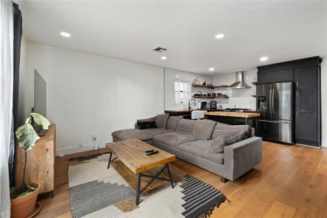 2804 Crest Avenue Austin TX 78702