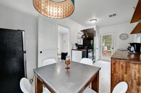 2943 Higgins Street Austin TX 78722