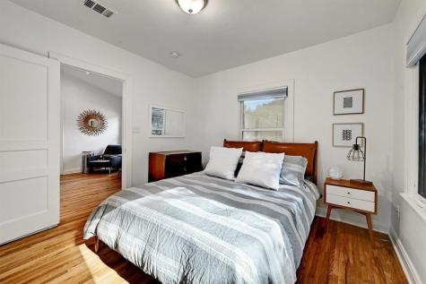 2943 Higgins Street Austin TX 78722