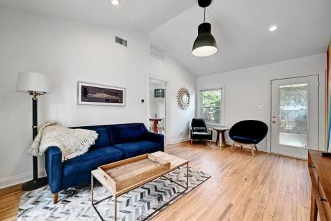 2943 Higgins Street Austin TX 78722