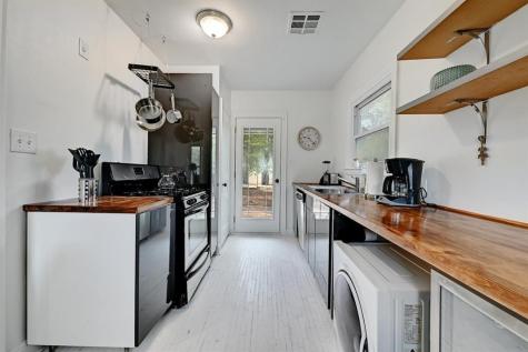 2943 Higgins Street Austin TX 78722