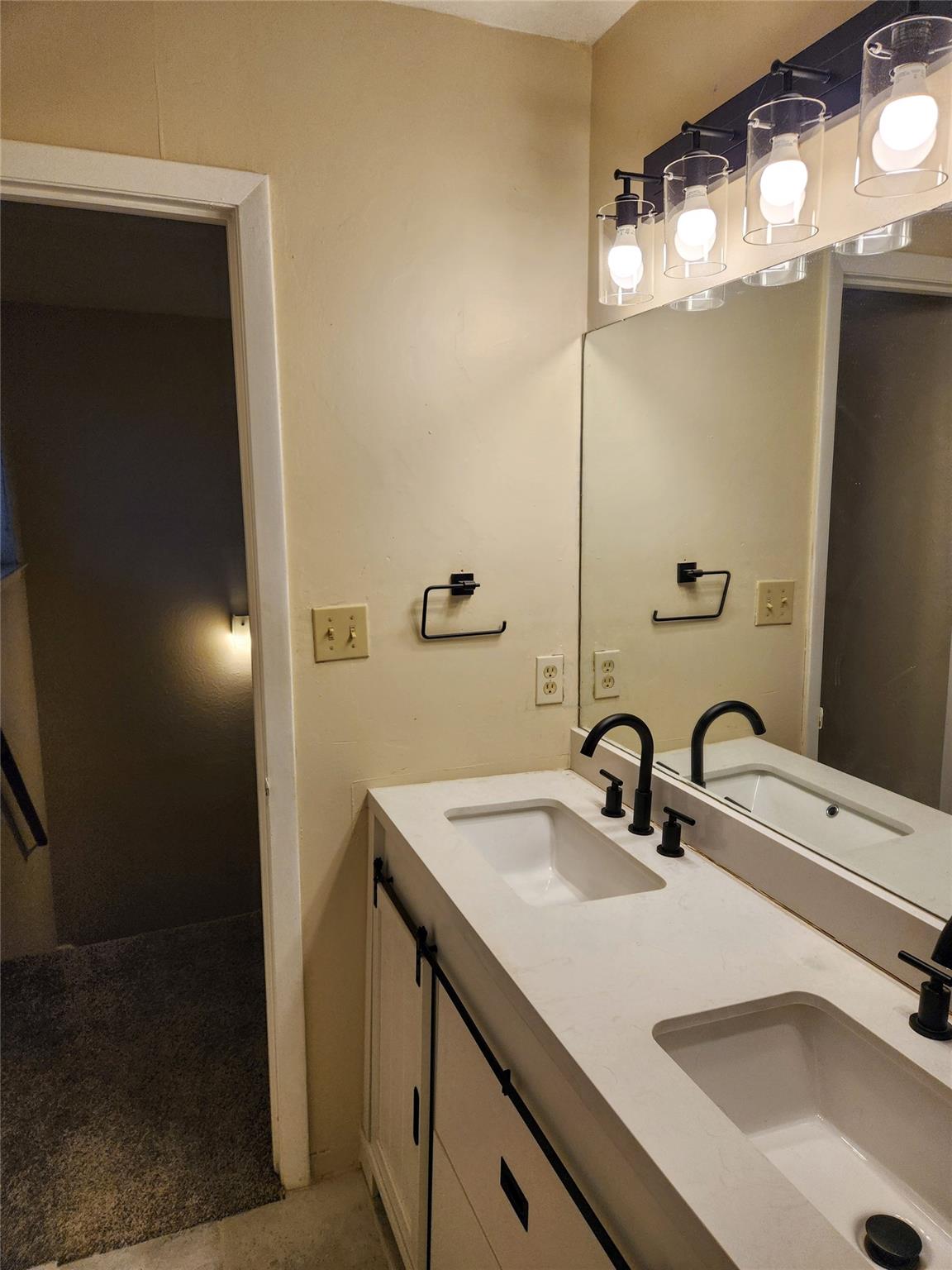 11809 Argonne Forest Trail Austin TX 78759