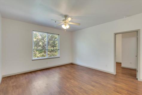 1011 N Lbj Drive San Marcos TX 78666