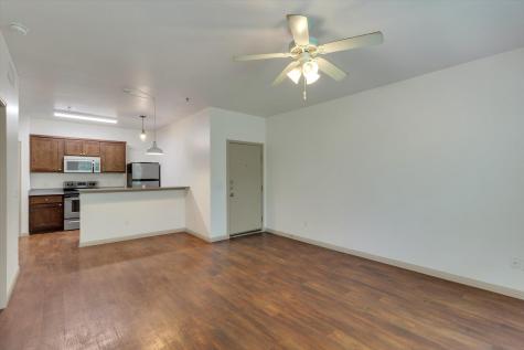 1011 N Lbj Drive San Marcos TX 78666