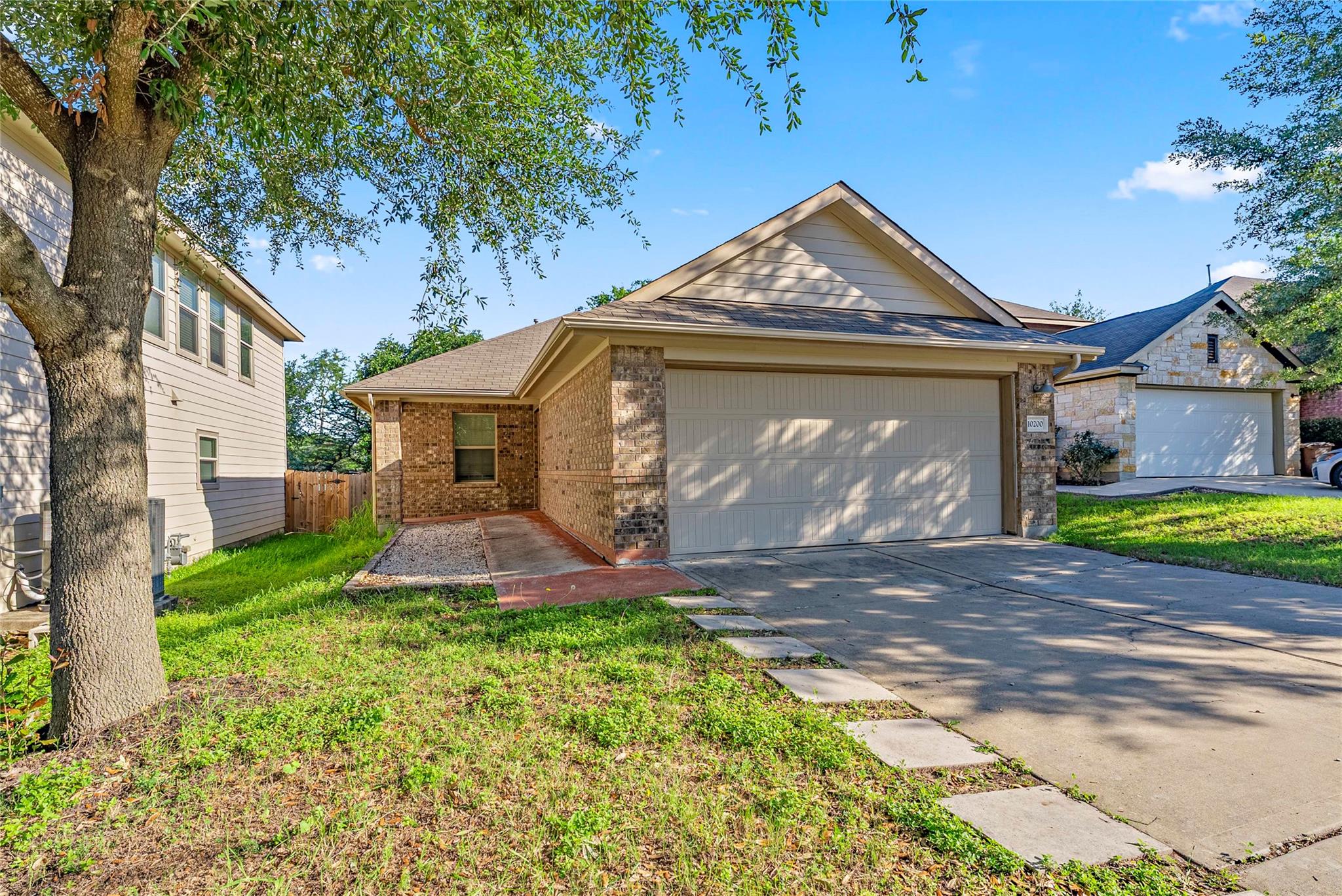 10200 E Lone Pine Lane Austin TX 78747