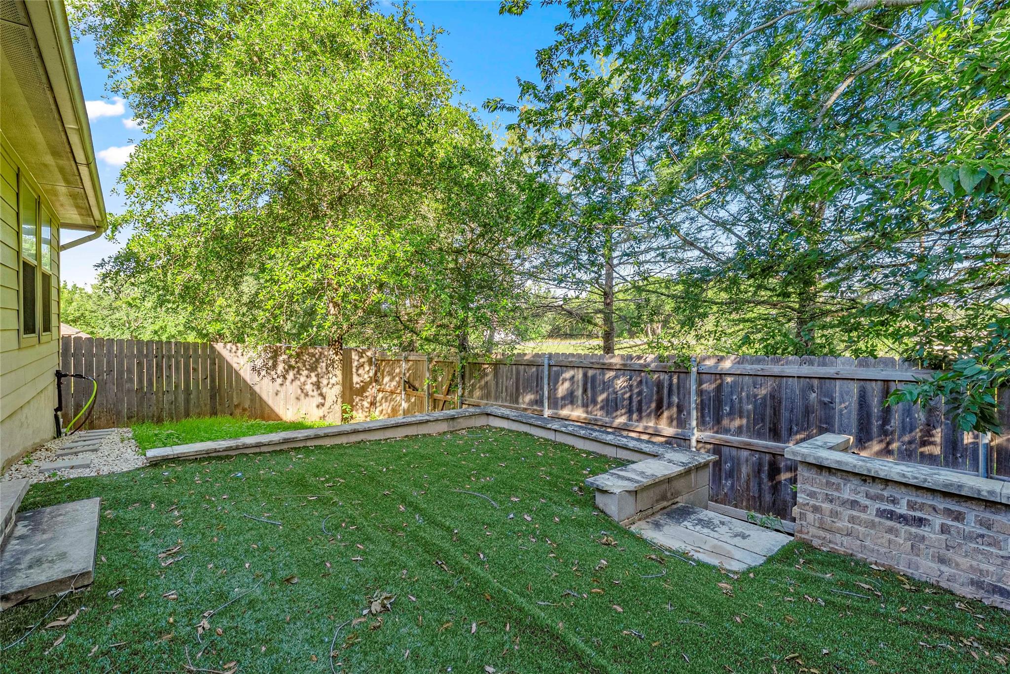 10200 E Lone Pine Lane Austin TX 78747