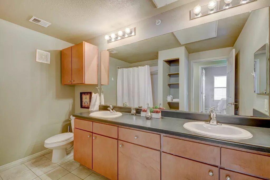 2515 Pearl Austin TX 78705
