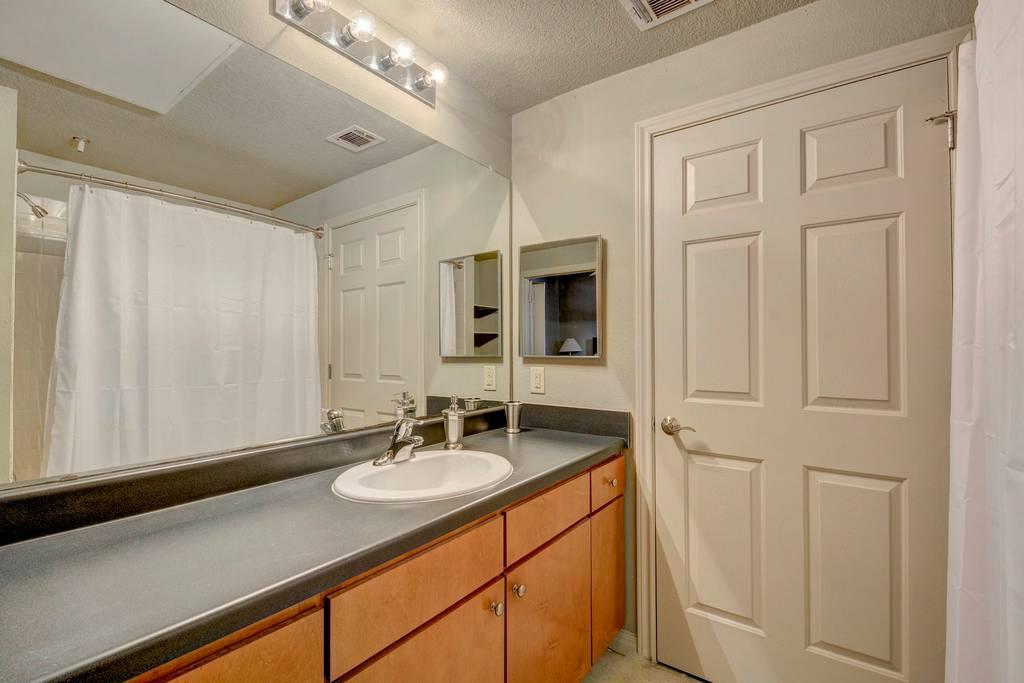 2515 Pearl Austin TX 78705
