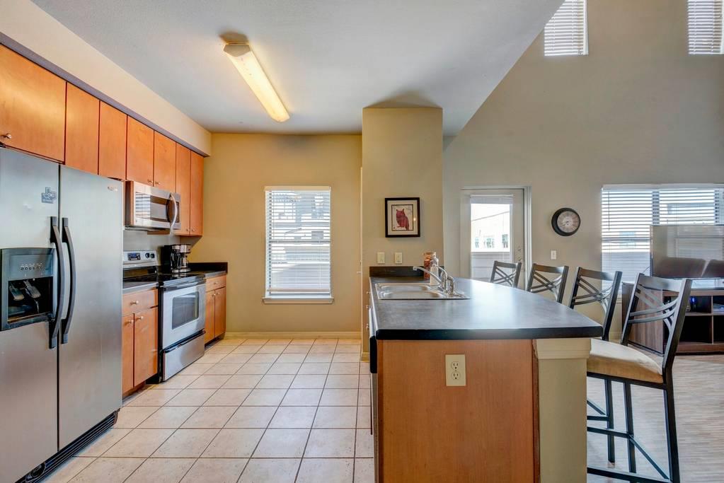2515 Pearl Austin TX 78705