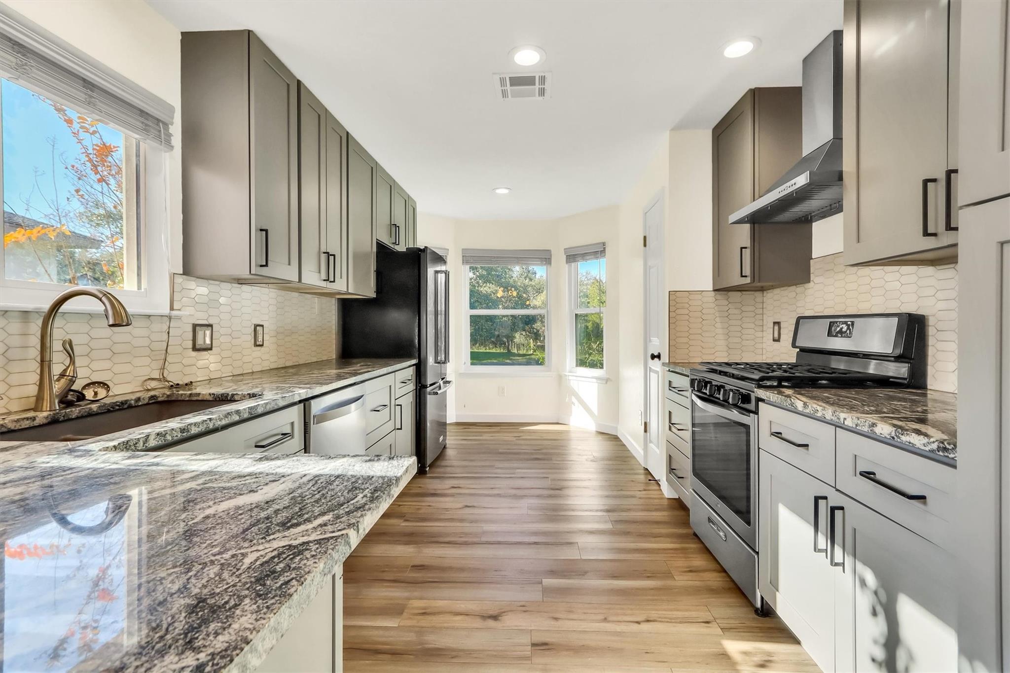 4139 Stonecroft Drive Austin TX 78749