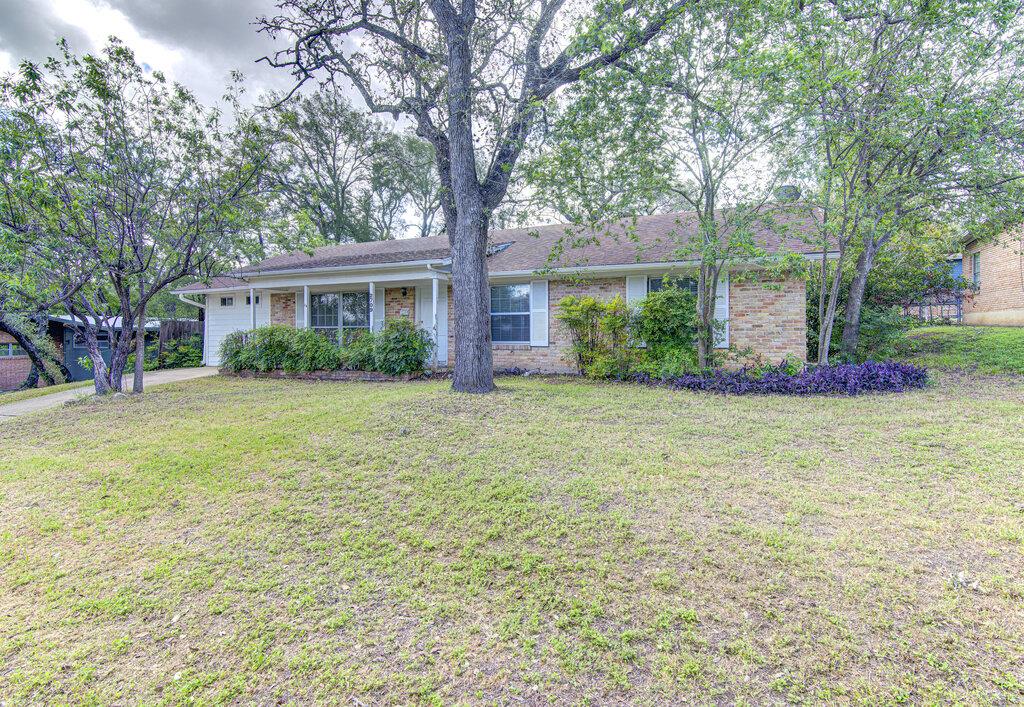 2709 Rae Dell Avenue Austin TX 78704