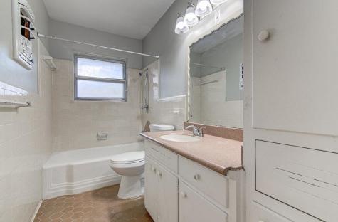 2709 Rae Dell Avenue Austin TX 78704