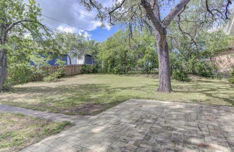 2709 Rae Dell Avenue Austin TX 78704