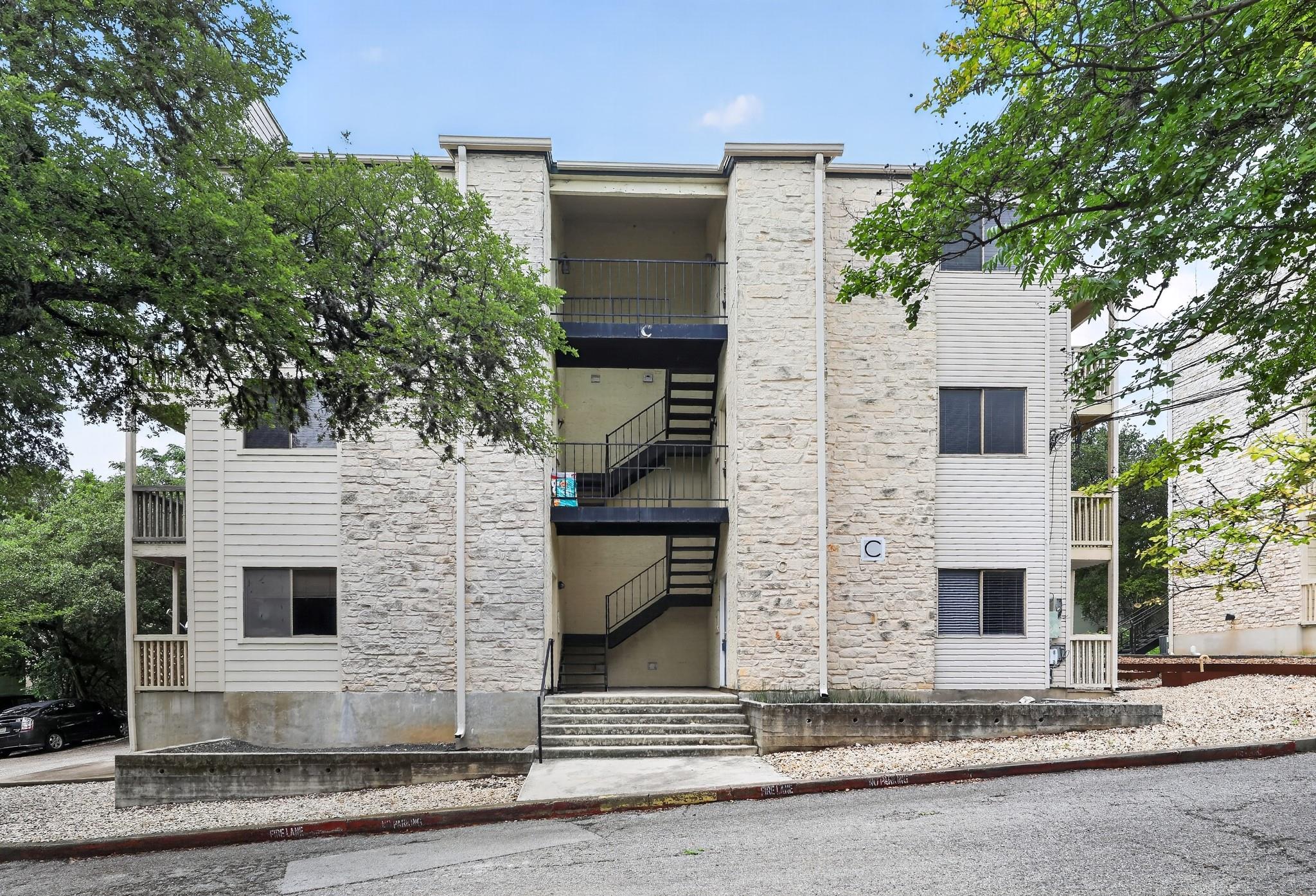 1013 Chestnut Street San Marcos TX 78666