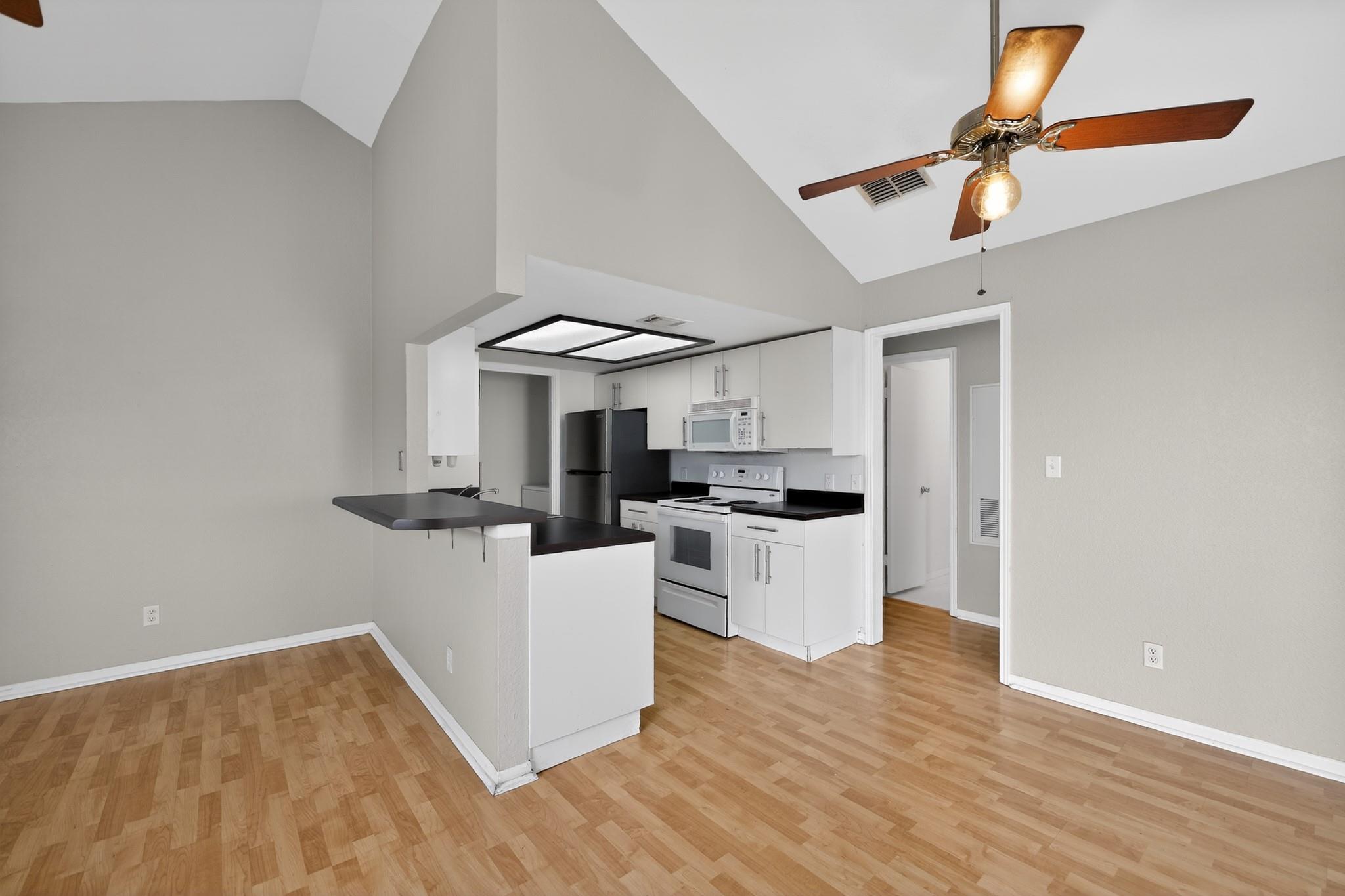 1013 Chestnut Street San Marcos TX 78666