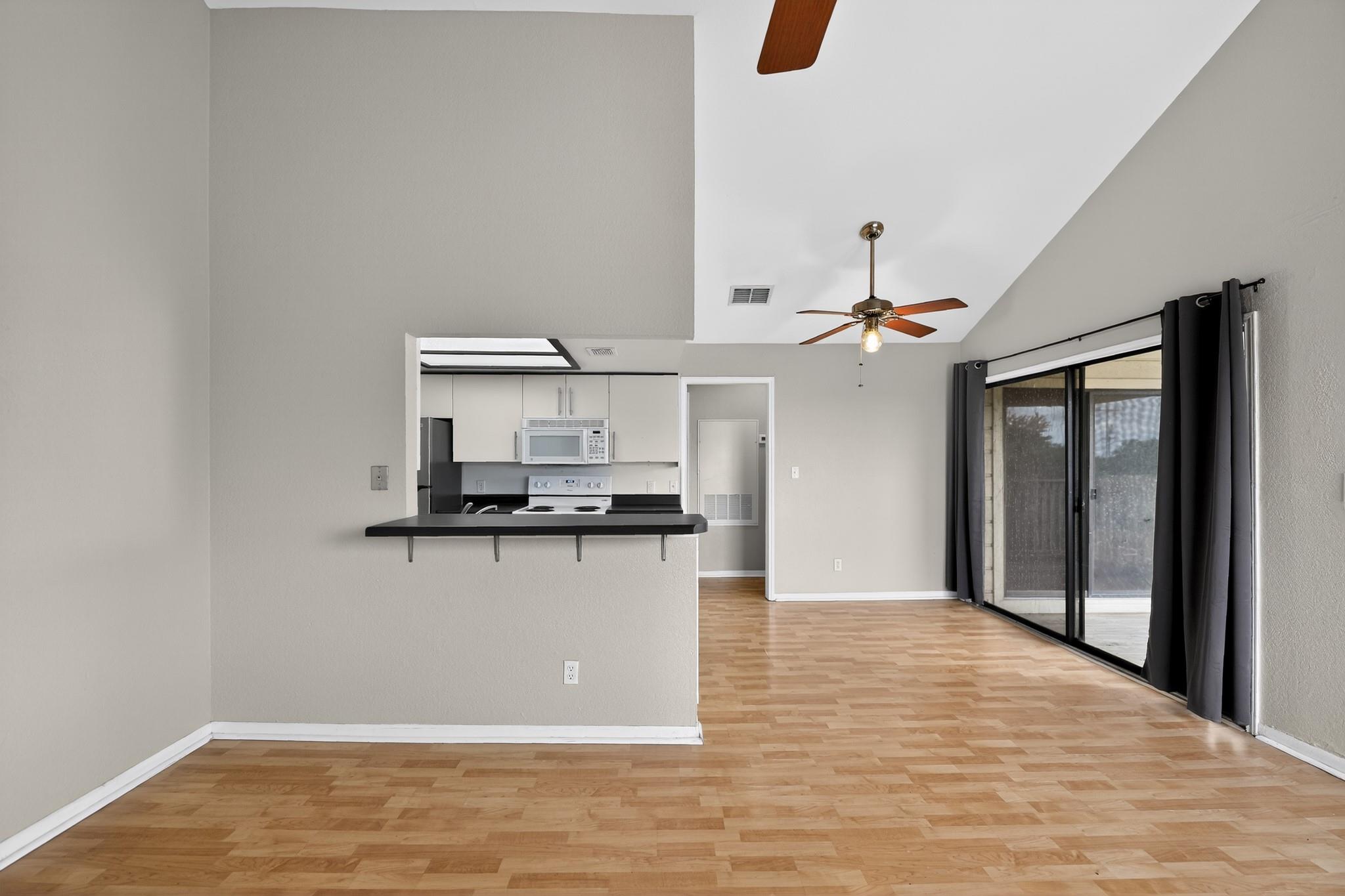 1013 Chestnut Street San Marcos TX 78666