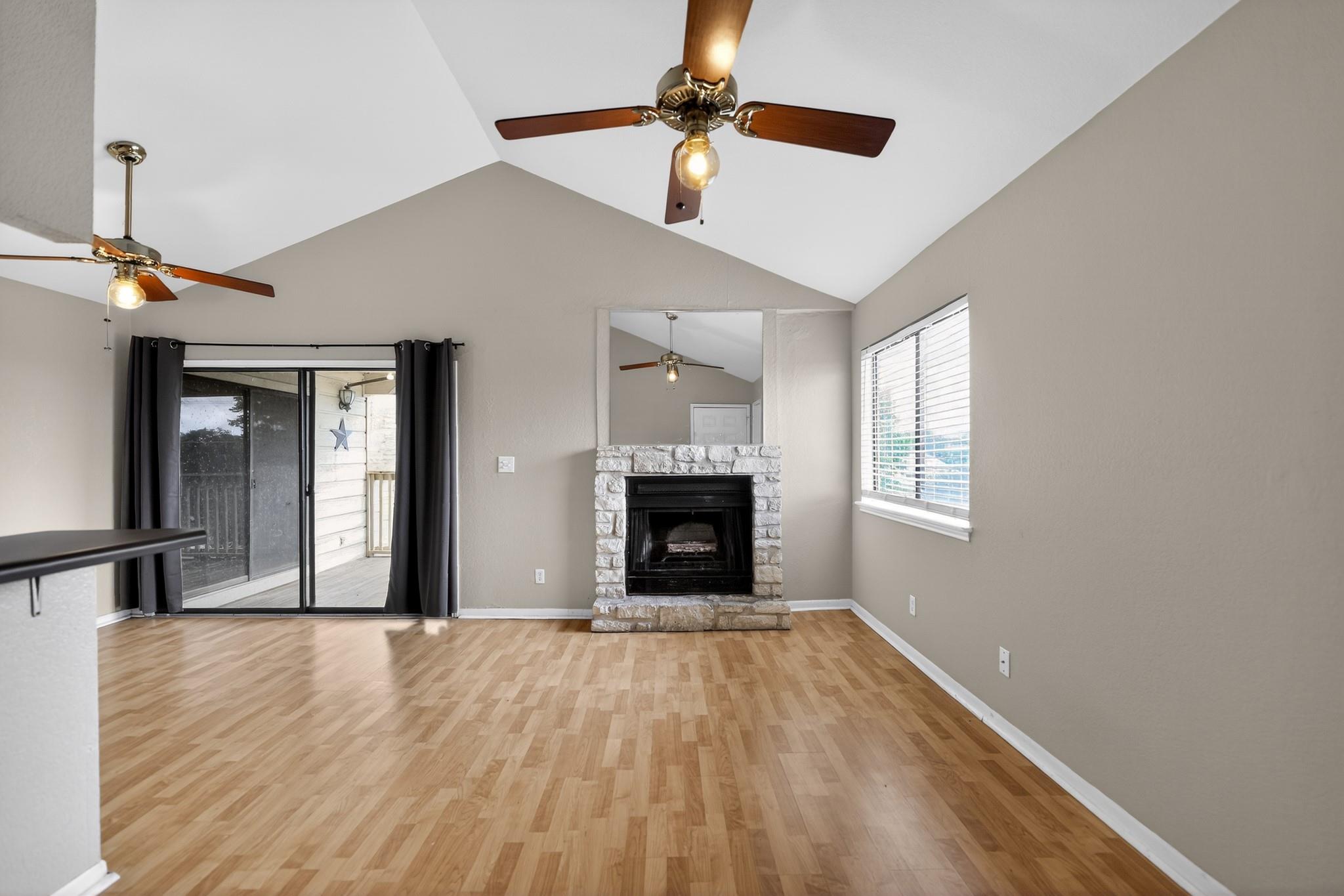 1013 Chestnut Street San Marcos TX 78666