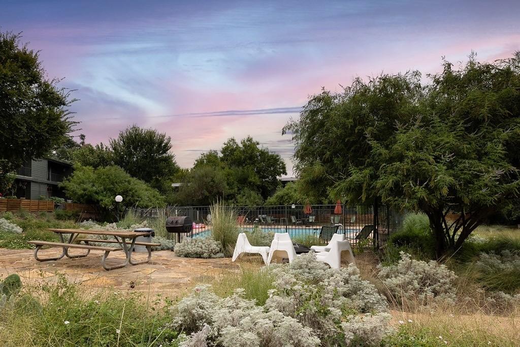 1304 Mariposa #114 Drive Austin TX 78704