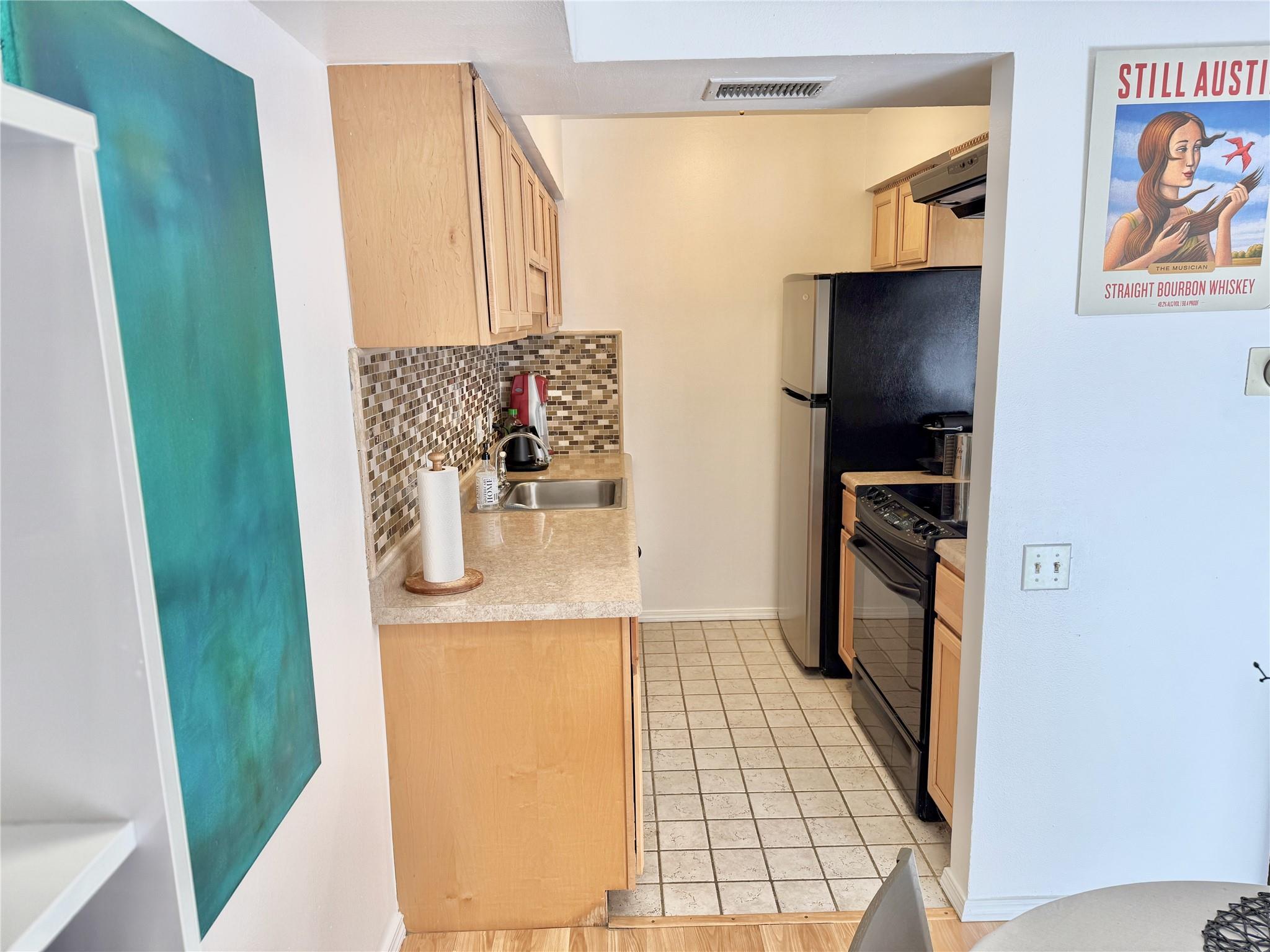 1304 Mariposa #114 Drive Austin TX 78704