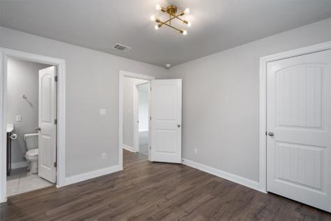 520 Middle Brook Drive Leander TX 78641