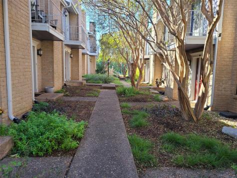 824 Banister Lane Austin TX 78704