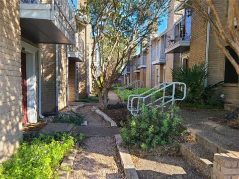 824 Banister Lane Austin TX 78704