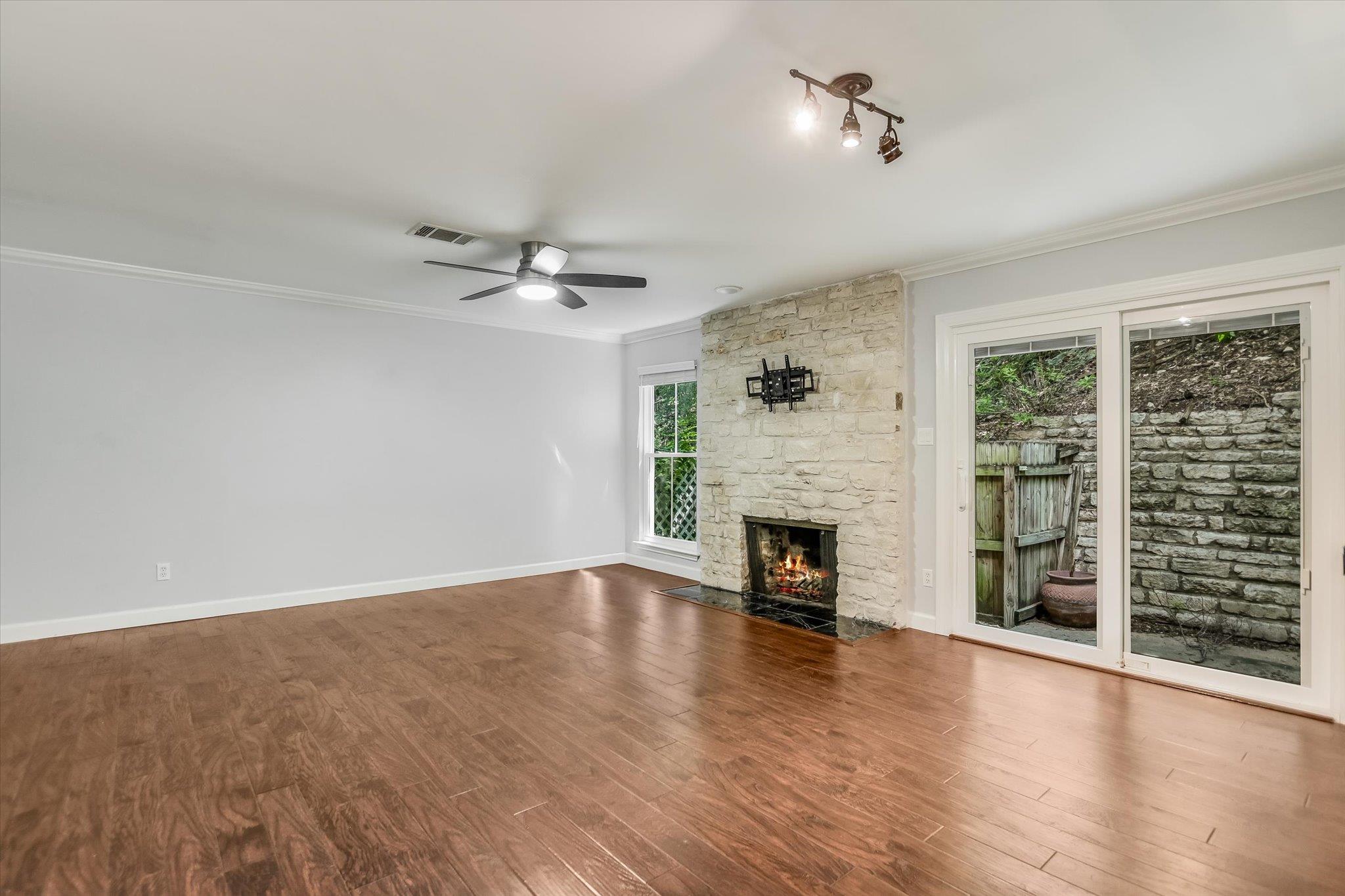 6727 Old Quarry Lane Austin TX 78731